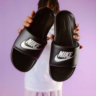 Chinelo Nike Victori One