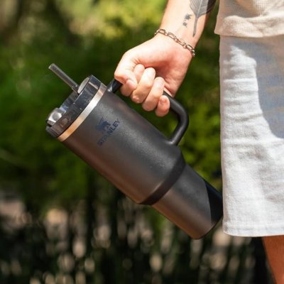 Copo Quencher Stanley H2.0 FlowState 887ml