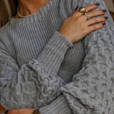 Blusa de frio feminina com manga bufante