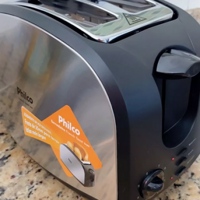 Torradeira Philco Inox 900W