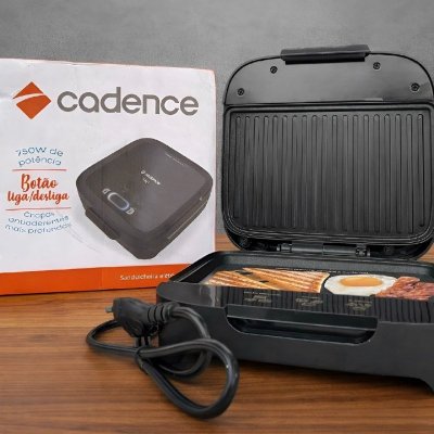 Sanduicheira Elétrica Cadence SAN400 Potência de 750W 127v