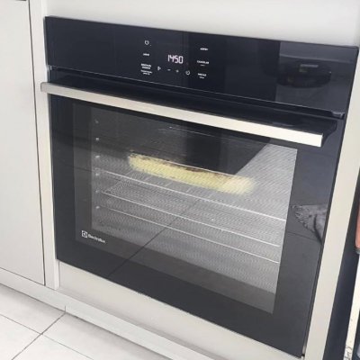 Forno de Embutir Elétrico Electrolux 80L Experience Air fryer, PerfectCook360 e Painel Touch (OE8EA) 220V