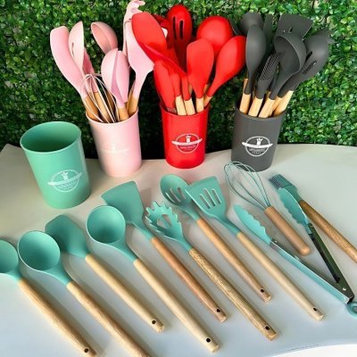 Kit C/12 Utensílios De Cozinha Em Silicone Cabo Madeira