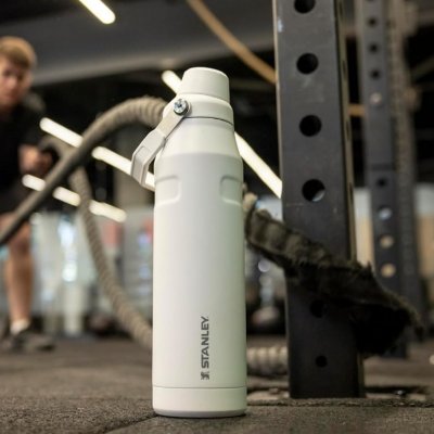 Garrafa de Água Aerolight Stanley 710ml