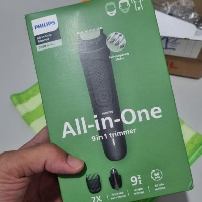 PHILIPS Multigroom Aparador de Pelos 9 em 1 Bivolt
