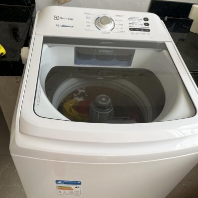 Máquina de Lavar Electrolux 15kg Branca