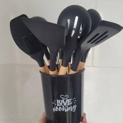 Kit Com 12 Utensílios De Cozinha Silicone Cabo De Madeira