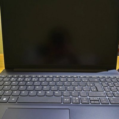 Lenovo Ideapad Slim 3 15irh10 i5 16GB 512GB