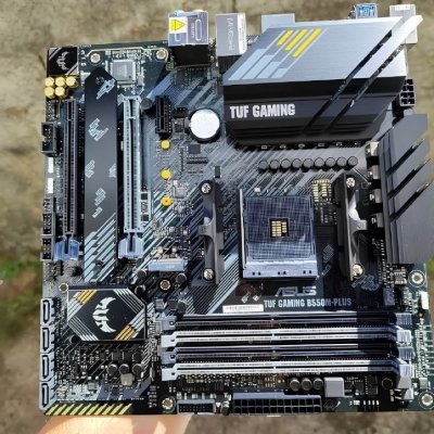 Placa-Mãe ASUS TUF Gaming B550M-PLUS AM4 mATX DDR4