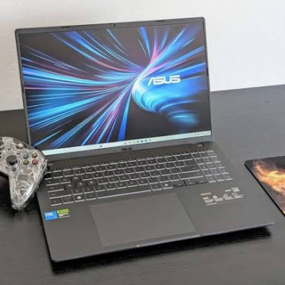 ASUS V16 RTX 5050 i5 8GB 512GB Linux 16 FHD