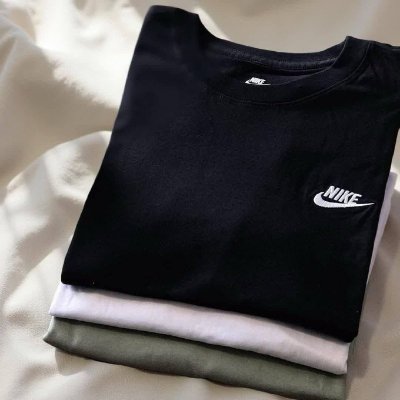 Camiseta Nike Sportwear Club