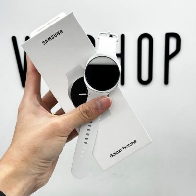 Samsung Galaxy Watch8 40mm LTE Prata