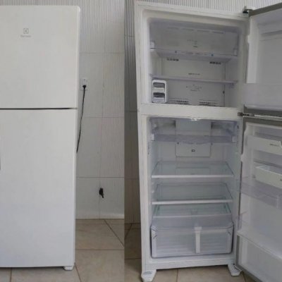 Geladeira Electrolux Frost Free 431L AutoSense