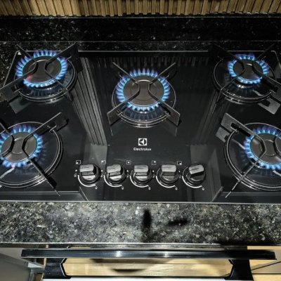 Cooktop 5 Bocas a Gás Electrolux Mesa de Vidro Efficient