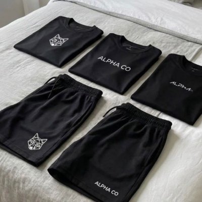Kit 5 Peças All Black Dry: 3 Camisetas e 2 Bermudas Alpha