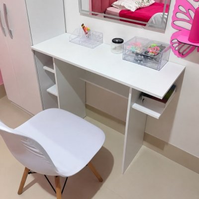 Mesa para Computador Moderno com Nichos Branco