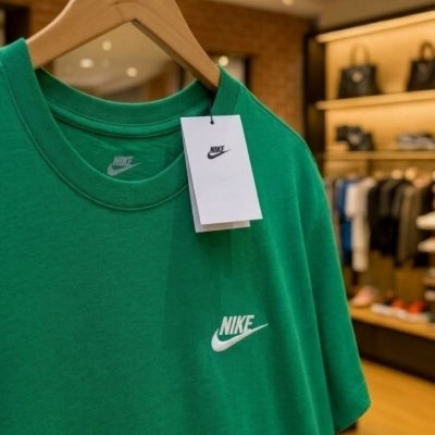 Camiseta Nike Sportswear Club