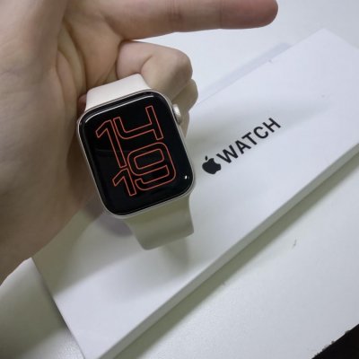 Apple Watch SE 3 GPS 40mm Alumínio Luz das Estrelas