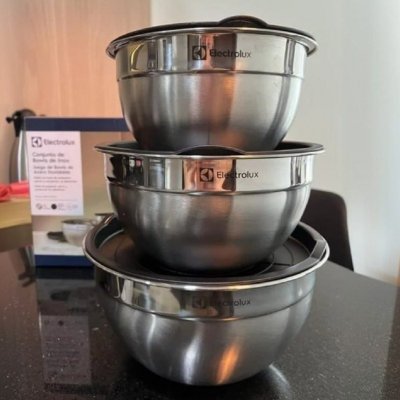 Conjunto com 3 Bowls Tigelas Inox e Tampa Plástica Electrolux