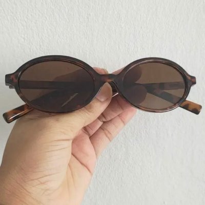 Óculos de Sol Feminino Oval Vintage