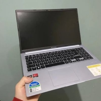 ASUS VivoBook Go 15 Ryzen 5 7520U 8GB 512GB
