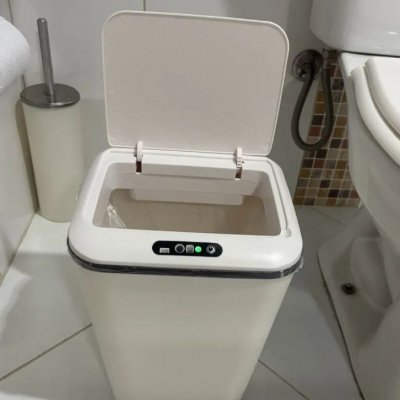 🗑️ Lixeira Inteligente com Sensor 16L