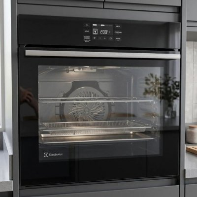 Forno de Embutir Elétrico Electrolux 80L (OE8EA) 220V