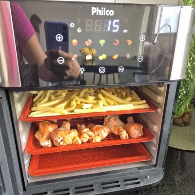 Fritadeira Philco PAF16A 4 em 1 Painel 16L