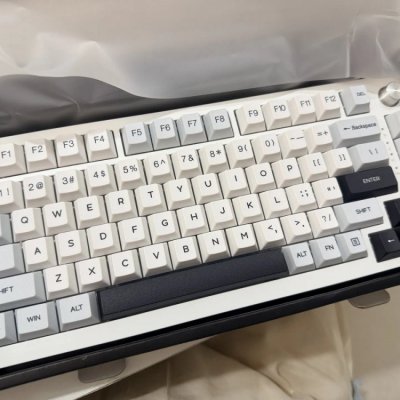 Teclado Mk32 75% 2.4G USB-C BT5.0 US Branco