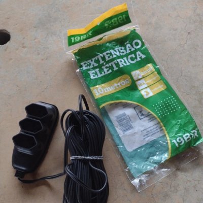 Extensão Parosflux 10m 3 tomadas Bivolt Preta
