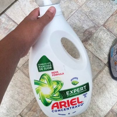 Sabão Líquido Expert Concentrado Ariel 3L