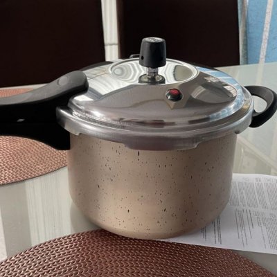 Panela de Pressão Alumínio Antiaderente 4,5L