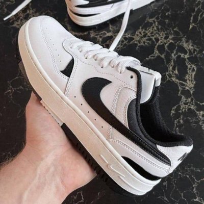 Tênis Nike Gamma Force Feminino