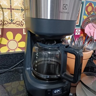 Cafeteira Electrolux ECM25 Timer Preto/Inox