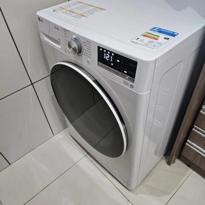 Lavadora Smart LG VC4 13kg AI AIDD FV5013WC4A