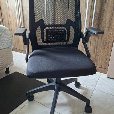 Cadeira Ergonomica 180kg Giratoria Preta