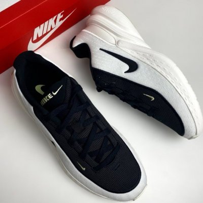 Tênis Nike Uplift Sc