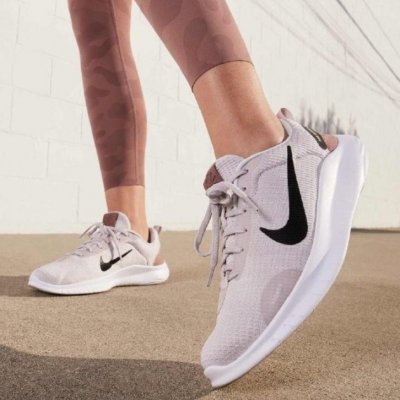 Tênis Nike Flex Experience Run 12