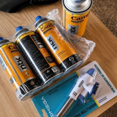 KIT Maçarico Portátil Automático Liderança 1300°C com 4 Refis de Gás Butano