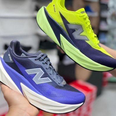 Tênis New Balance Fuelcell Rebel V5