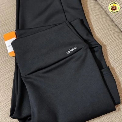 Legging de qualidade para mulher Selene com bolso zero transparência