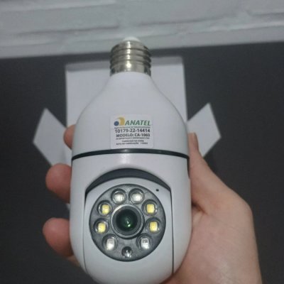 Kit 2 Câmeras Lâmpada IP Wi-Fi 360°
