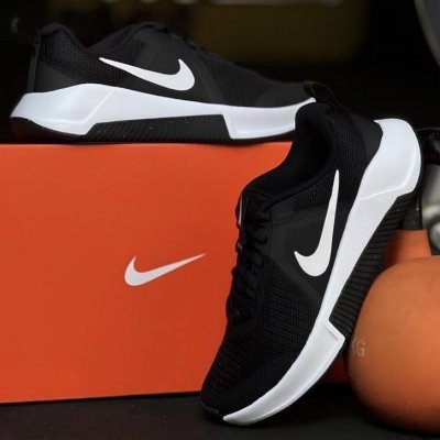 Tênis Nike MC Trainer 3