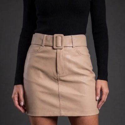 Saia Feminina Curta Cintura Alta Efeito Couro
