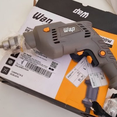 Parafusadeira e Furadeira de Impacto WAP WF 700FE Mandril de 3/8 700W