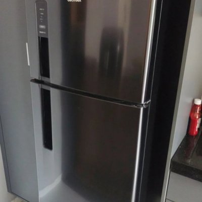 Geladeira Electrolux Frost Free 380L Inverter