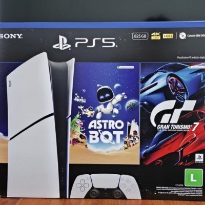 PlayStation 5 Slim Digital 825GB Pacote ASTRO BOT e Gran Turismo 7