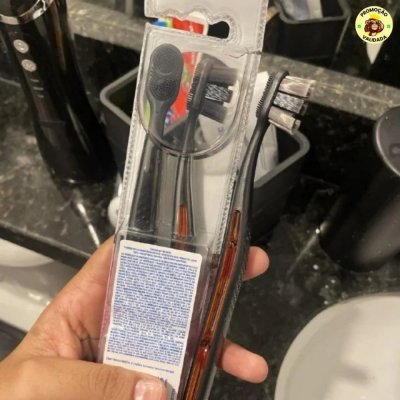 Colgate Total Whitening Macia Escova de Dente, 2 Unidades