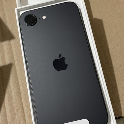 Apple iPhone 16e 128 GB Preto