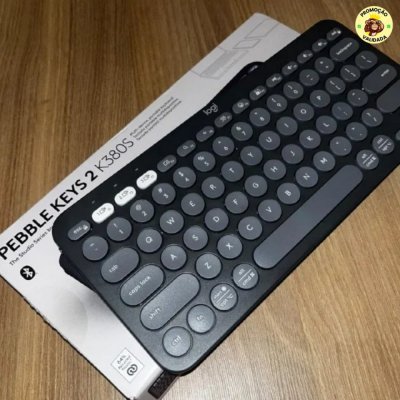 Teclado sem fio Logitech Pebble Keys 2 K380s